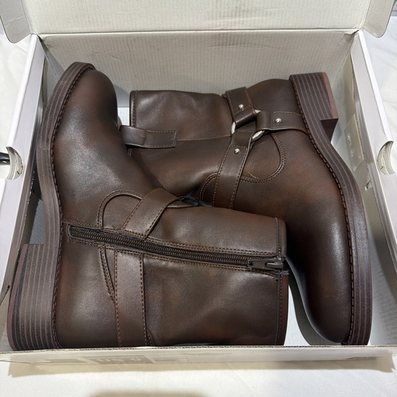 DV by Dolce Vita Women's Brown Moto Boot Size 9 Harness Strap Low Heel - Picture 12 of 14